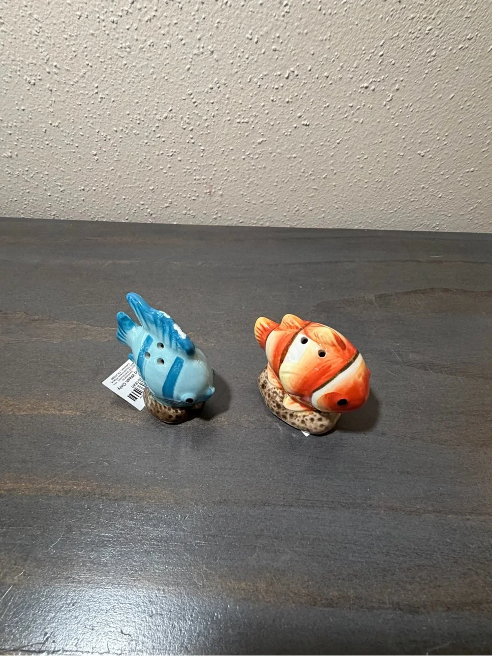 Cracker Barrel Ceramic Fish Salt & Pepper Set NWT